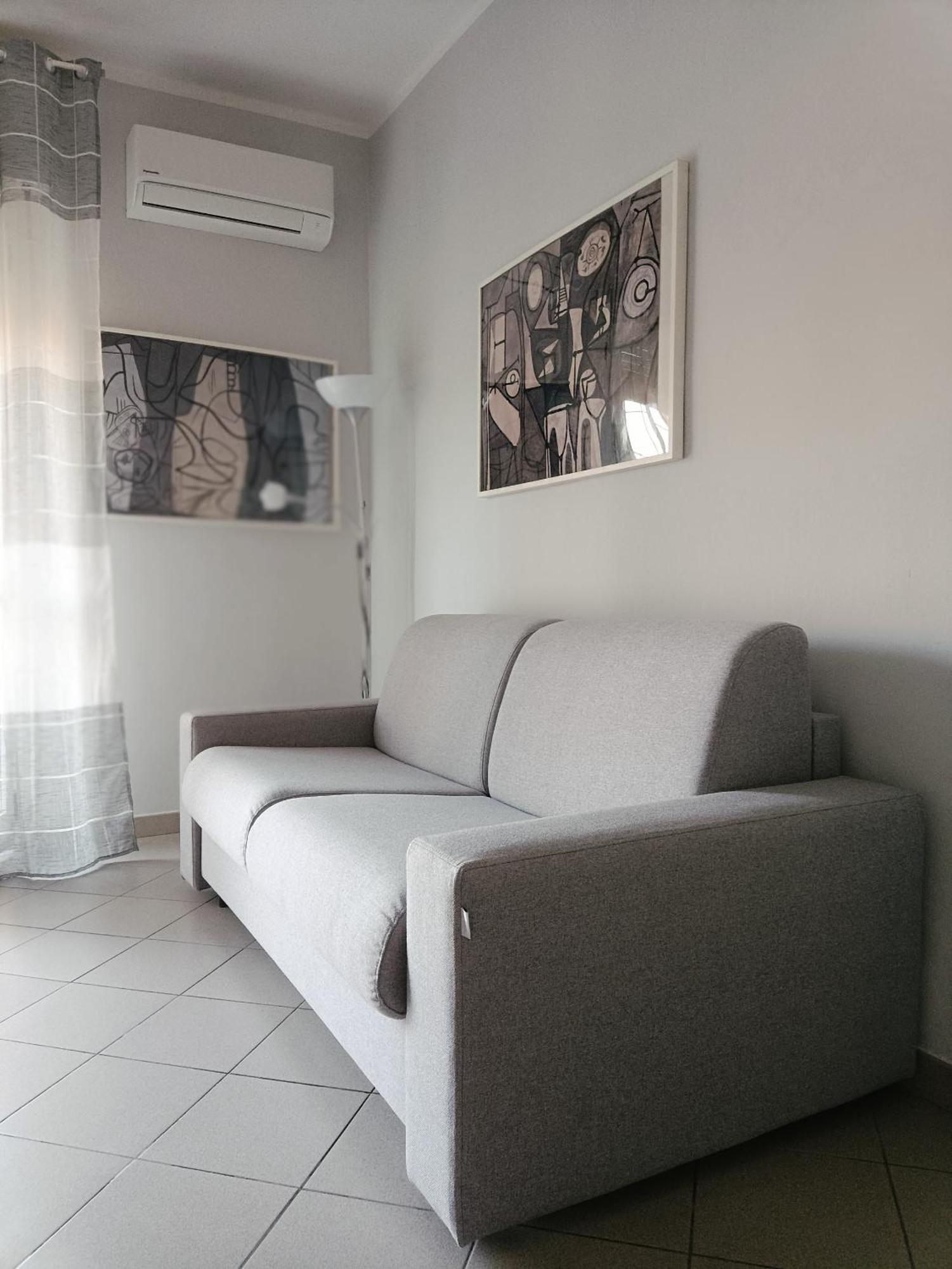 Appartamento Conte Verde แวร์เชลลี ภายนอก รูปภาพ